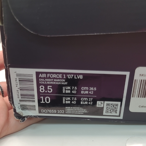 NEW Nike Air Force 1 '07 LV8 Sneakers - Sail/Night Maroon Size M:8.5 W:10 US - Picture 10 of 10